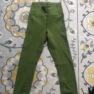 In Movement 7/8 Tight